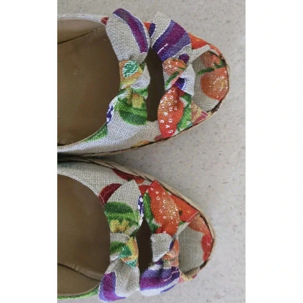 Stuart Weitzman floral wedge canvas peep toe espadrilles Cottagecore Linen Blend